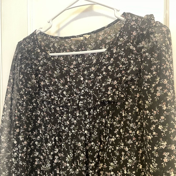 GAP Blouse - Picture 4 of 6